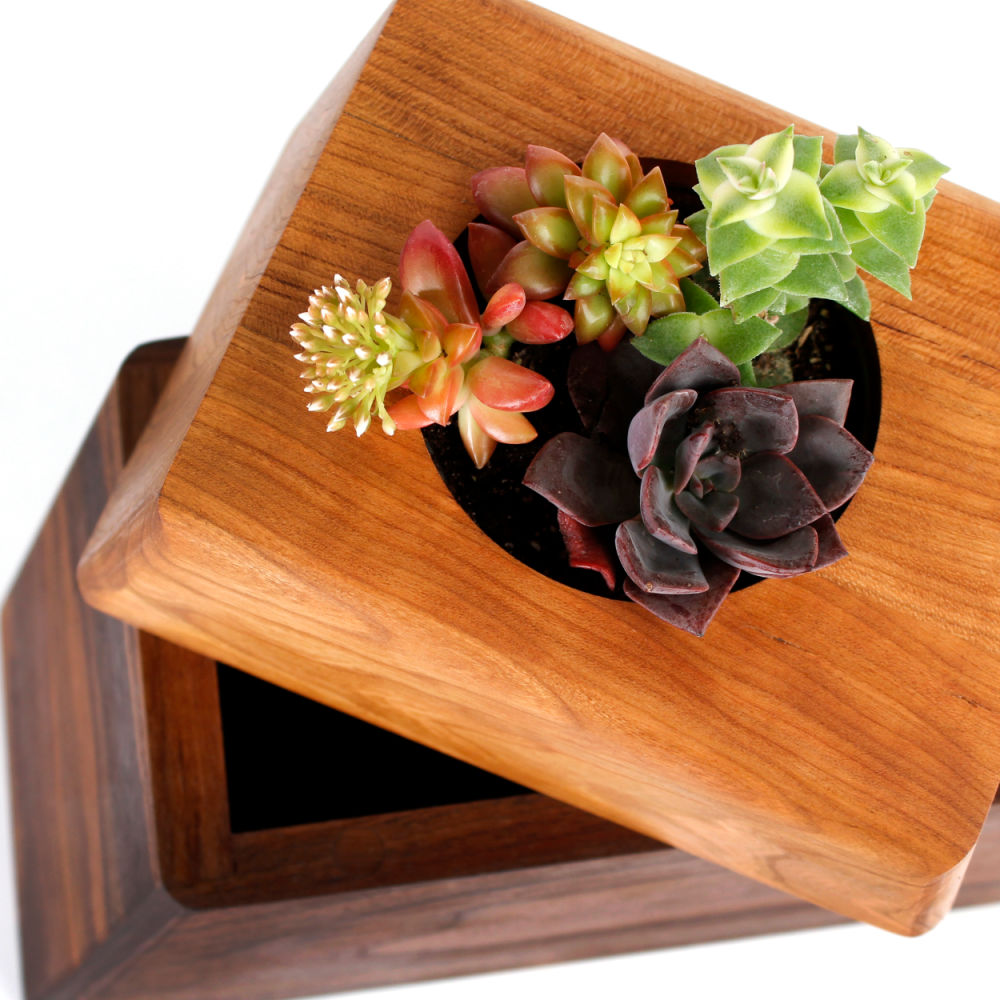 The Living Urn Planter - Emmick