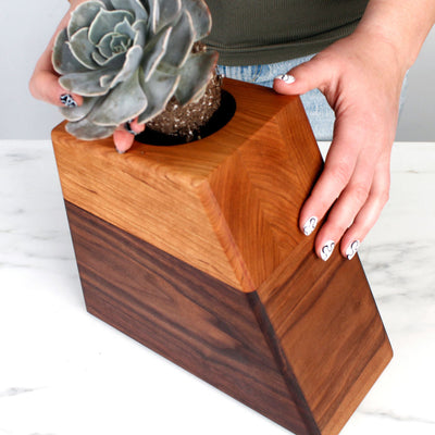 The Living Urn Planter - Cremation Society