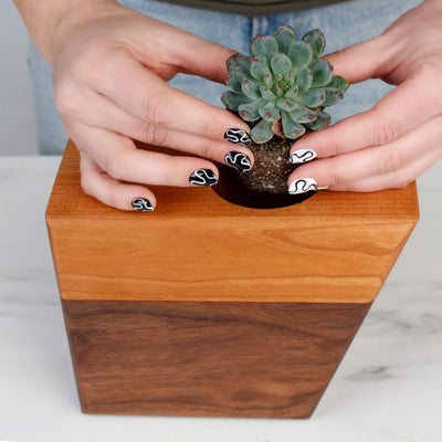 The Living Urn Planter Keepsake - Blake