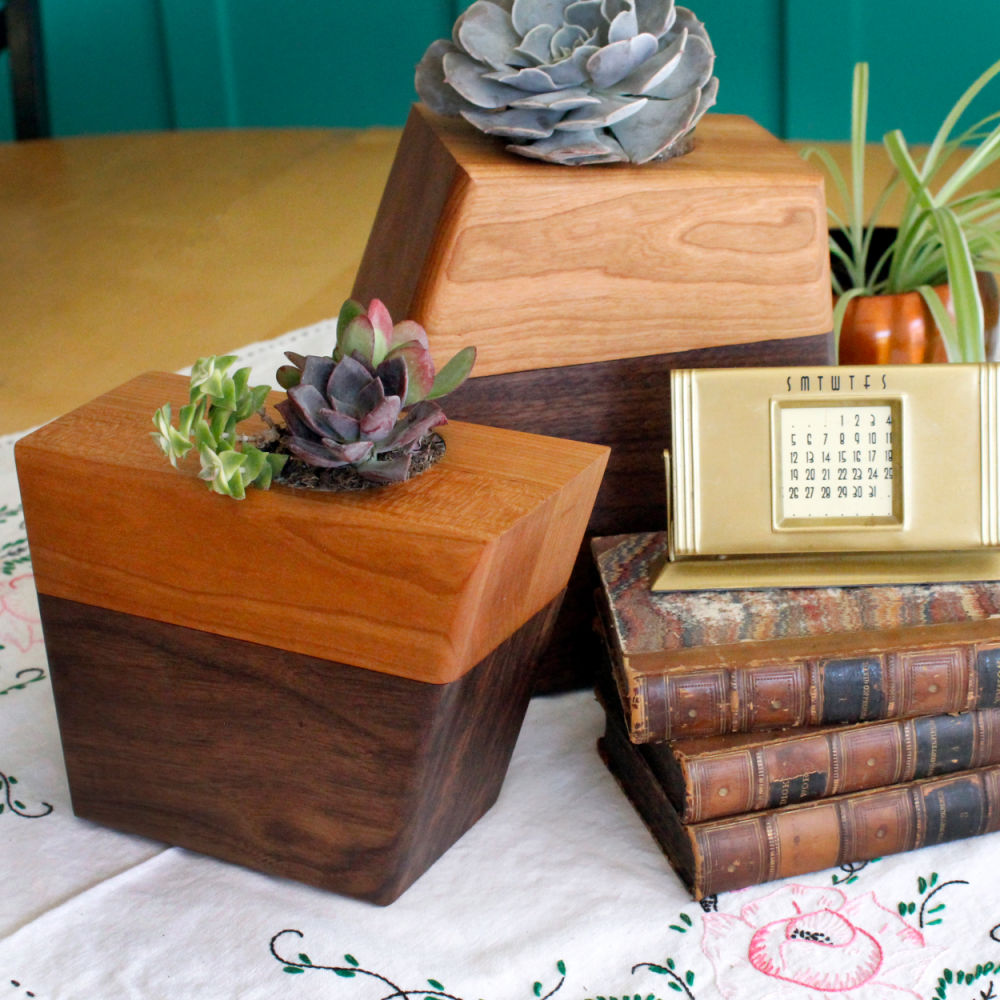 The Living Urn Planter Keepsake